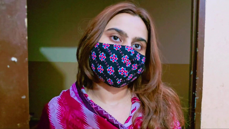 Faryal: Салон чоловіків i Larki Ho Pail Dia- повна брудна історія-неохайний мінет