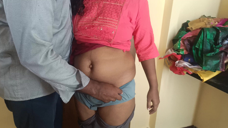 Laxi ammu: 舔阴女大学生