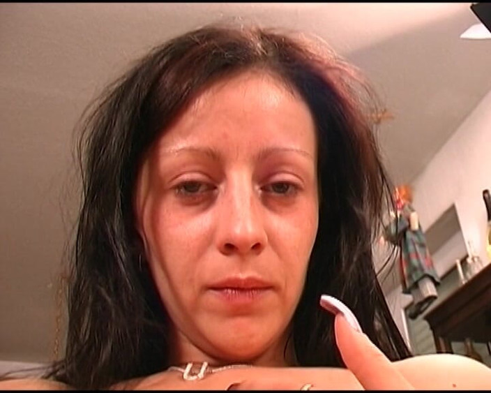 German's MILF: C’est une bombasse allemande spéciale qui aime jouer avec sa...