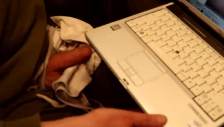 Mstbooblover: Para pajeando con un sujetador