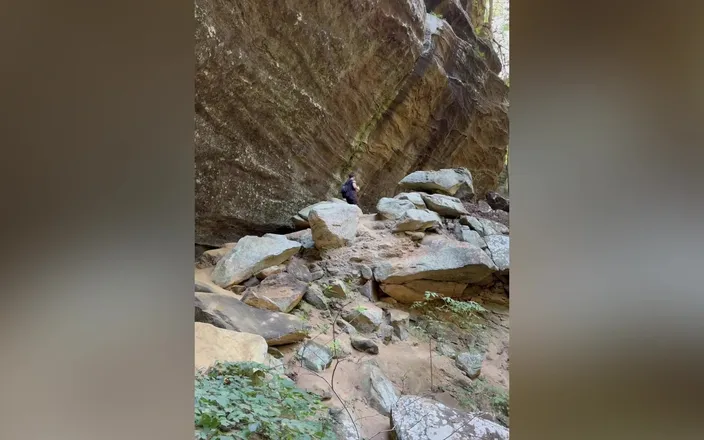 South Side Niki: Outdoor Hiking Blowjob
