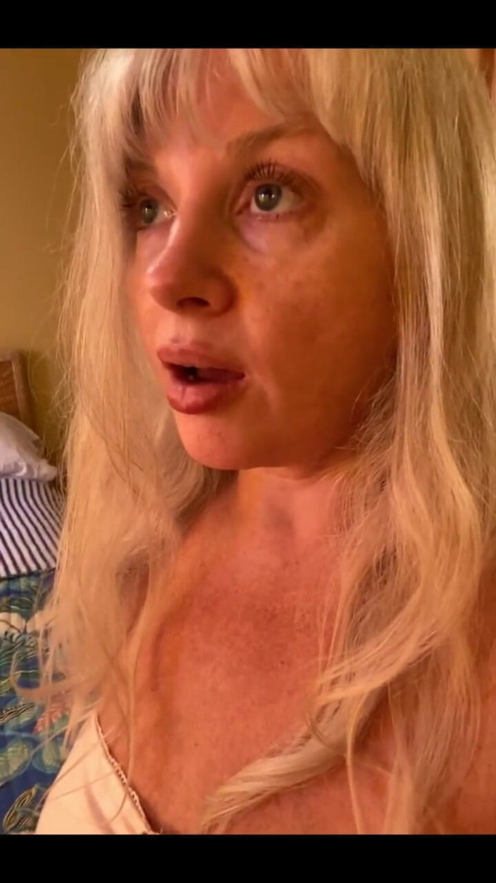 PaintedRose Taboo Femdom Fetish MILF: Good Morning Tuesday!