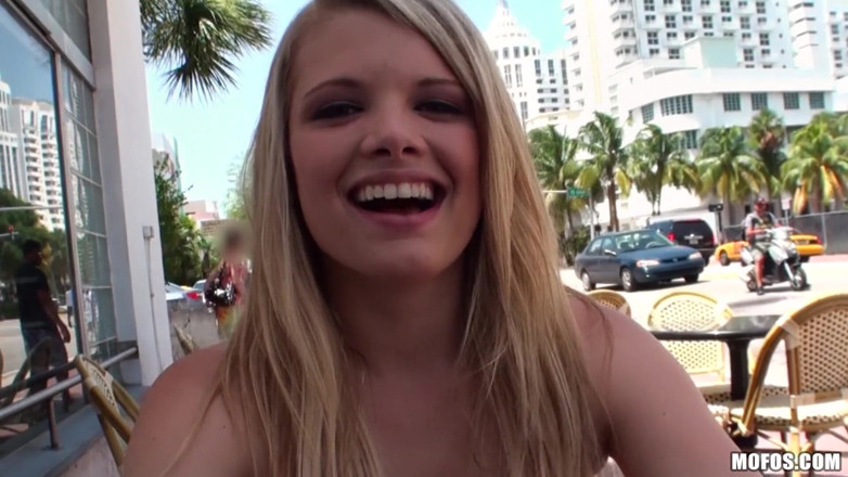 I know that girl: I Know That Girl - My Girlfriend Loves to Go Wild...