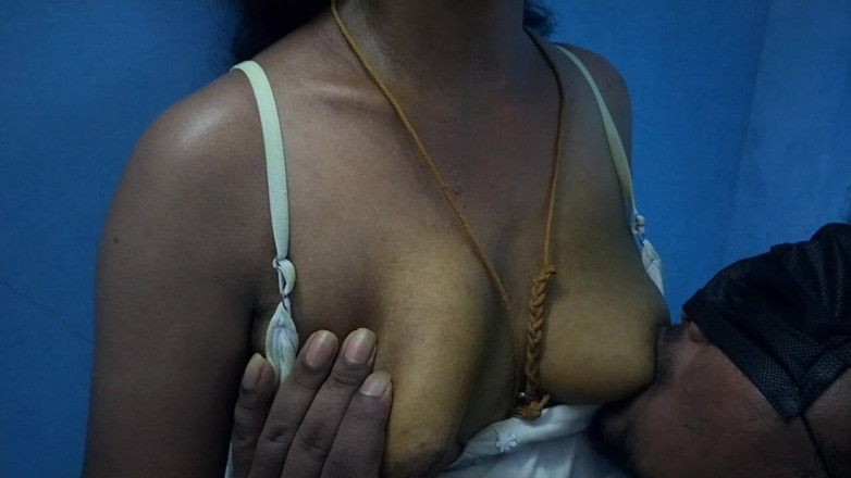 Benita sweety: Adik tiri desi dan abang tiri