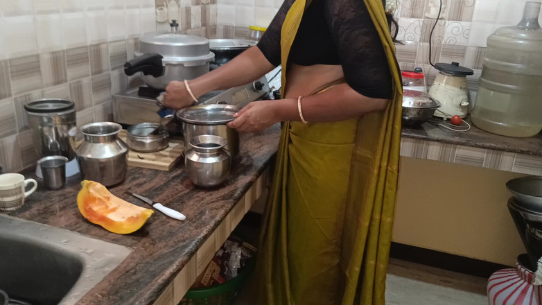 Apple baby: Ev hanımı ateşli romantizm