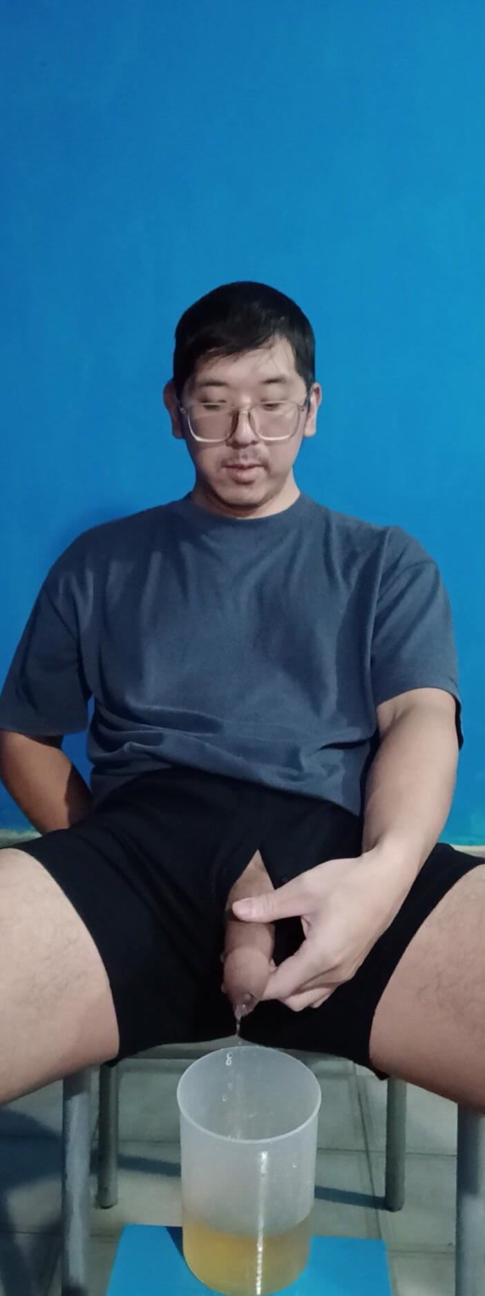 gyoenasianbigdick: Prima dată când faci un videoclip cu pișare