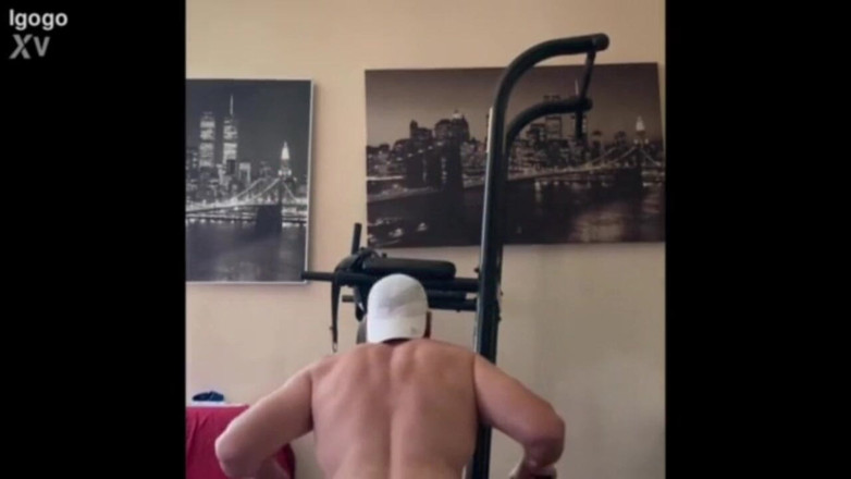 Alex Igogo: マスターベーションショー