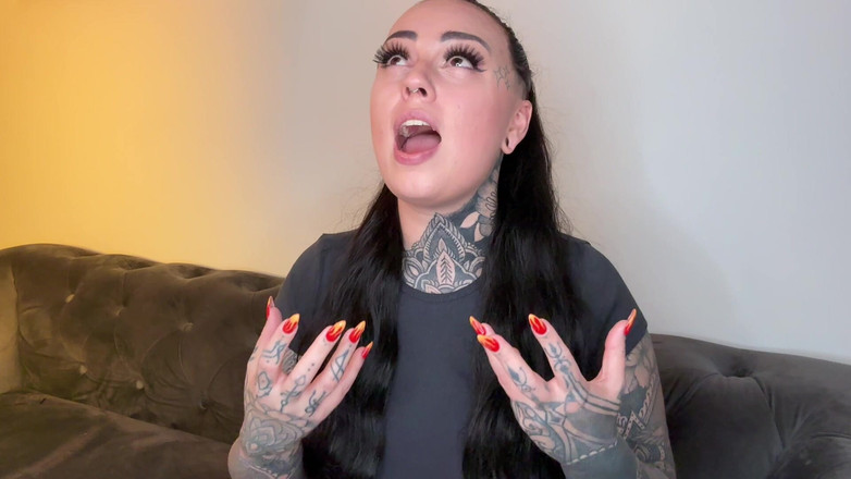 Miss Valentina: 넌 나에게 따먹히는거야