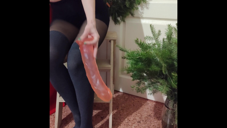 Lizaveta: Verführerische Solo-schönheit in Strümpfen