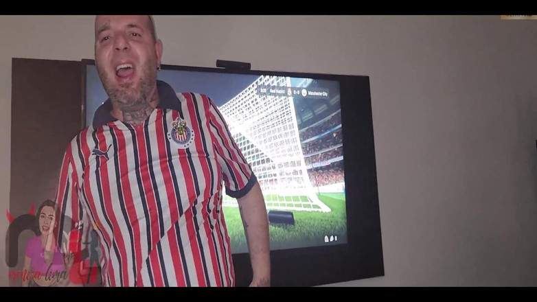 Monica Lima: Limpe minha buceta porque outro homem encheu seu corno inútil...