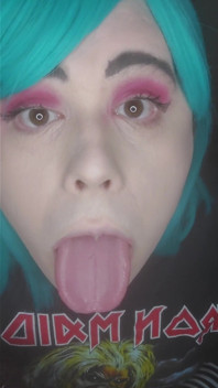 Metal sissy mykella lutscht dich hinter den kulissen