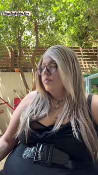 Donnona brasiliana miLF mattinata catene rituale all'aperto Parlamento longs