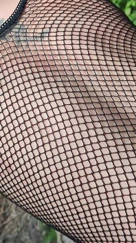 Catsuit Oral ao Ar Livre