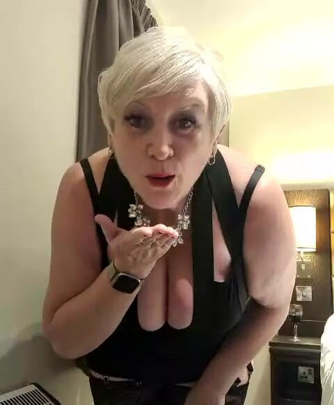 Uk Joolz: तो दिन रात को बदल जाता है ... और सेक्सी मज़ा शुरू होता है