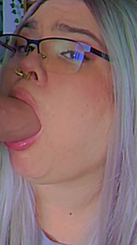 Blowjob Practice with My Big Realistic Dildo