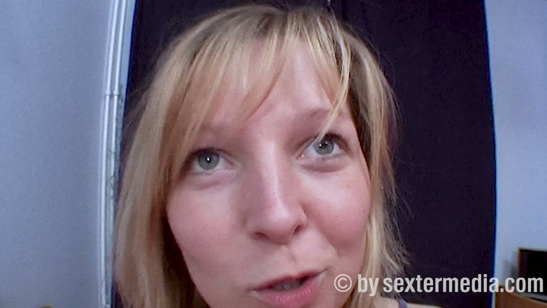 Petty by Sextermedia: Anne Loves Oral Sex Games Before Fucking