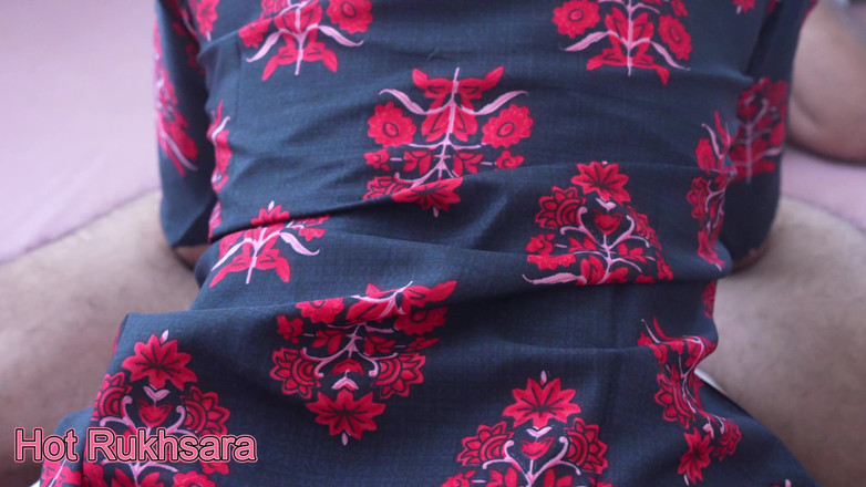 hot_rukhsara: Giáo viên Ấn Độ đã ngoại tình với học sinh và bị sinh...