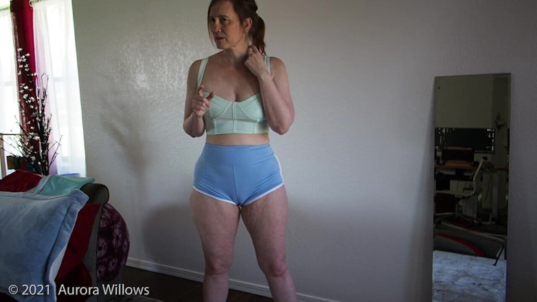 Aurora Willows: Cameltoe Shorts Workout
