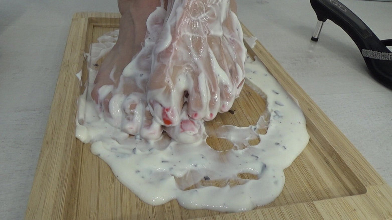 AnnaBUST: Kakiku Yang Indah Kembali Ke Yogurt