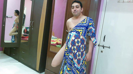 Cute & Nude Crossdresser: Seksi kadın kılıklı travesti kadın egemenliği tatlı lolipop plajda gizli çekimde...