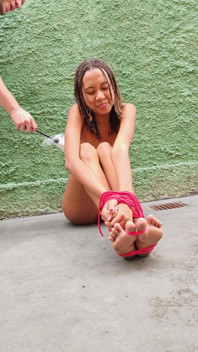 Tali Perhambaan perjuangan dengan Panty Kencing Berakhir