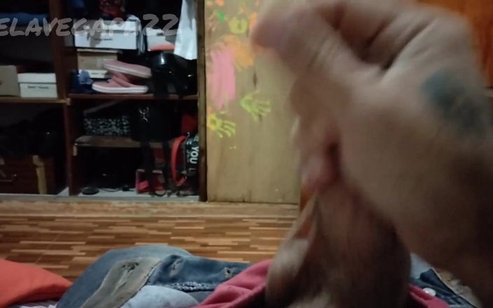 Delavegaph: My Wife Discovers Me While I Masturbate and I Fuck...