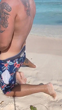 Pov uno sconosciuto mi offre in cambio di sesso