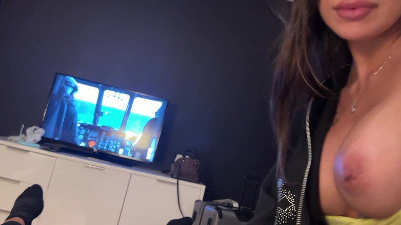 Teddy Tarantino: Sexy Sisi Rose dává hlavu a je ošukána Teddym Tarantinem