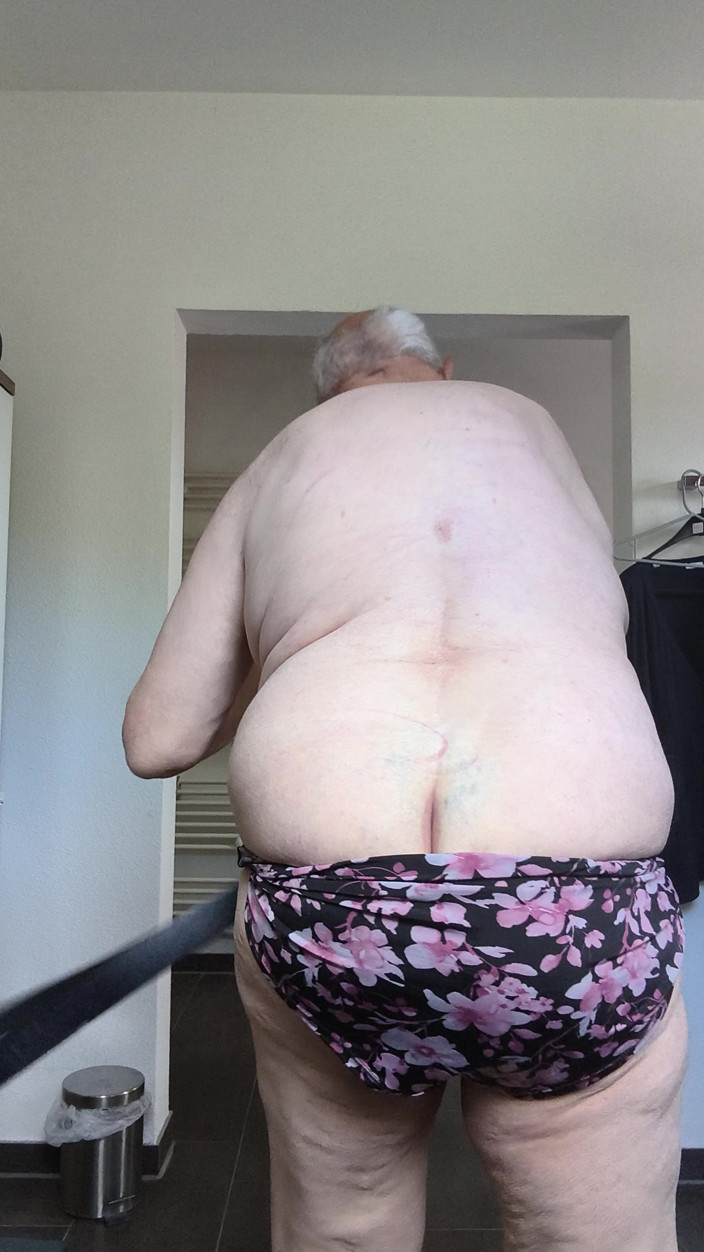 Karlchengeil: Wife's Flower Pantie and Belted