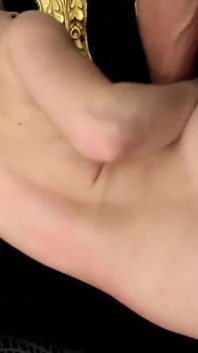 ブロンドの赤ん坊のためのダブルスタッド!