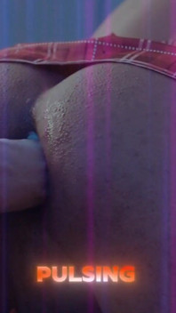 Máquina De Sexo Com Dildo Grande E Latina Sissy Femboy Controlada Remotamente