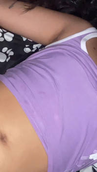 Üvey kız kardeşim yanında mastürbasyon yaptığımı fark ediyor ve tepkisine inanamıyorum