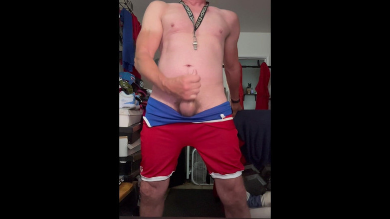 JockDad87: Jockdad87 ejakuluje ve svém zápasnickém obleku.