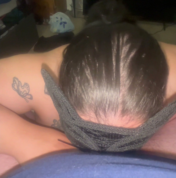 BBWSlutPuppy: BBW Wife Shows off Bottomless Throat