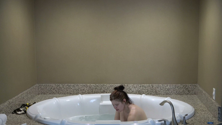 Gentleman Porno: Big Black Man Fucks Deaf Woman in a Jacuzzi