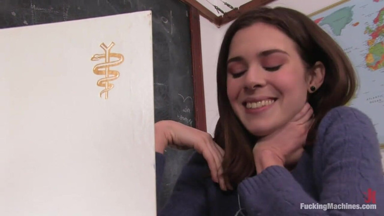 Fucking Machines by Kink: Člen fuckingmachines a sexy studentka - Isobel Wren