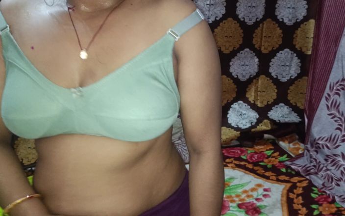 Pinkyrani2333: Cô gái Ấn Độ trình diễn solo thân mật Pinkyrani2333