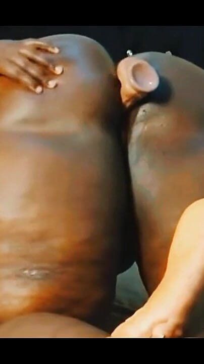 Farting BBW Anal Dildo and Standing Twerk (Dzaddy long strokes) Farting BBW Anal Dildo and Standing Twerk (Dzaddy long strokes)