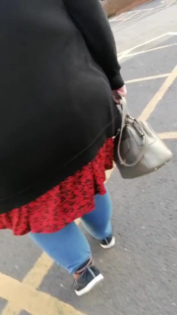 SSBBWLadyBrads: I know you like to see me walk