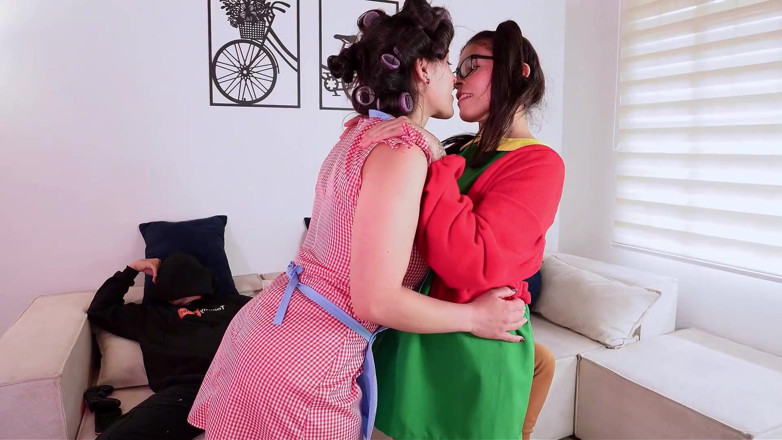 NATISMIAM: Follandocon Amigos De Mi Padrastro, Sexo En La Vecindad