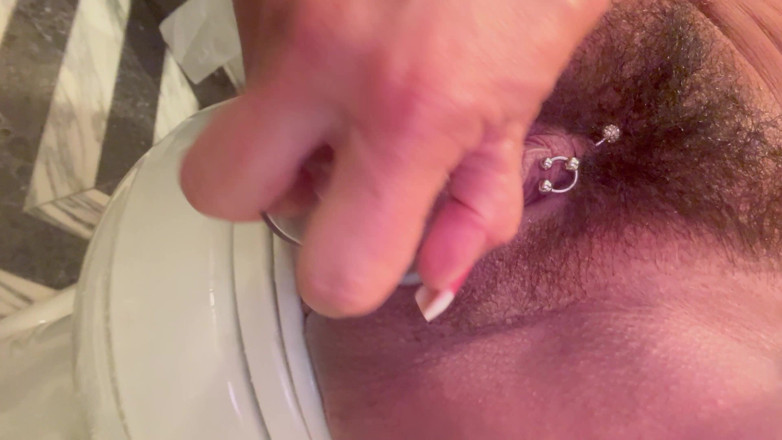 Musclemama4u: POV Huge Squirts