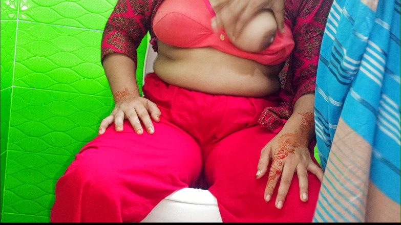 Nadiyabd: Bangladeshi Newly Married Stepmom Dirty Talk with Stepson Sex Video,...
