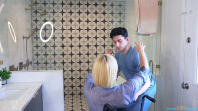 Bathing My Stepmom - S1:e7