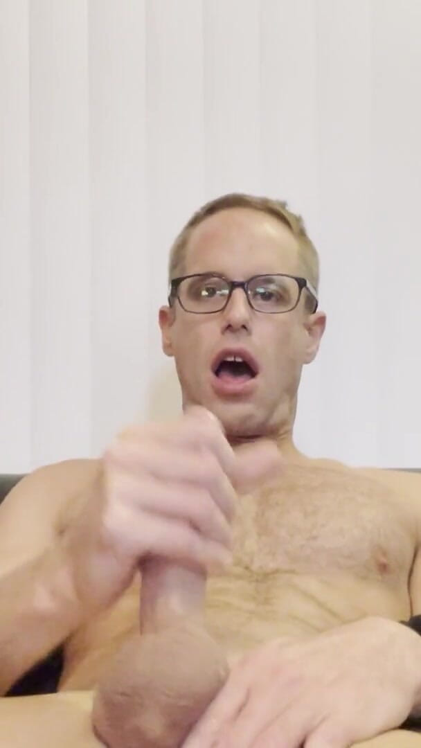 Hot Guy Cums Super Quick (Straight Crooked) Hot Guy Cums Super Quick (Straight Crooked)