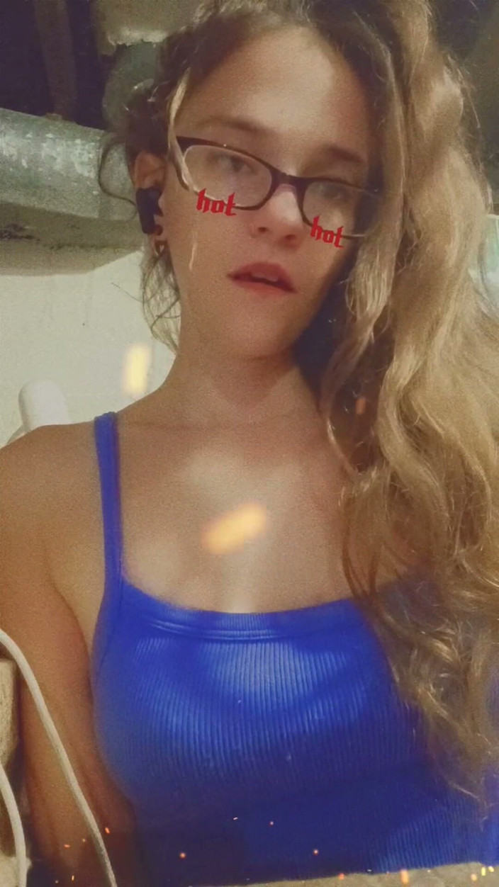 Summrbby: Gioca con queste tette