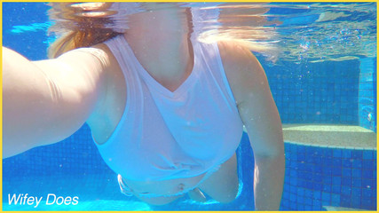 Wifey Does: Wifey Best of All Her Perfect Braless Mokrá videa | Kompilace