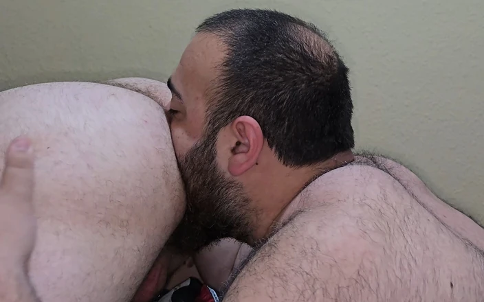 Osoychaser: Ngentot tanpa kondom pakai air liur