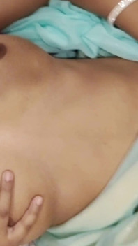 Indiana Siya Bhabhi em uma noite de sexo hindi