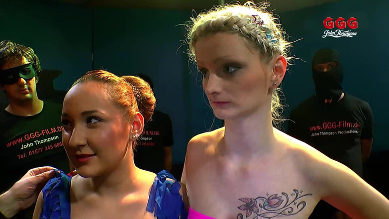 Gang Bang Germany: 忠实的荡妇在狂野的群交中被狠操