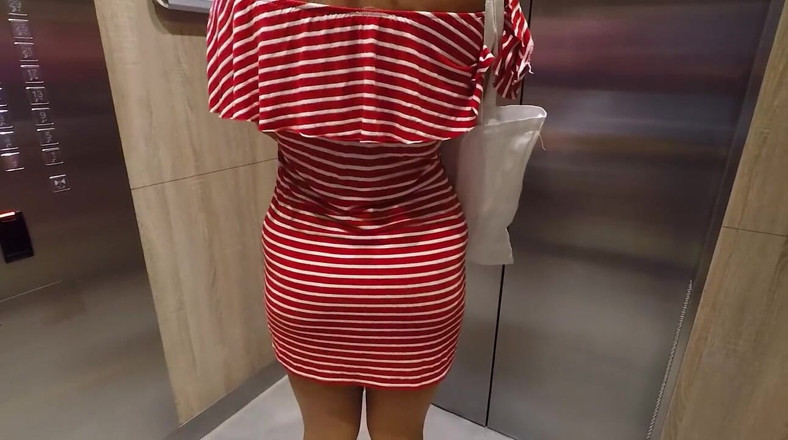 Chokobanana: This Slut Invited Me in Her Room